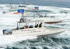 ماجرای نزدیک شدن قایق‌های تندرو ایران به ناو هواپیمابر آمریکایی+فیلم