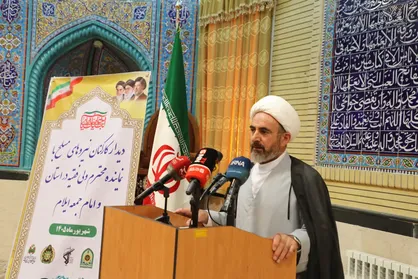 امام جمعه ایلام: نیروهای مسلح قلعه نفوذناپذیر ملت ایران در برابر تهدیدهای خارجی هستند