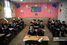 دانشجویان جهادگر دانشگاه سمنان به یاری دانش‌آموزان بی‌بضاعت می‌پردازند