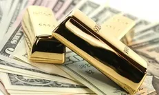 توفانی مهیب در حال غرق کردن دلار است