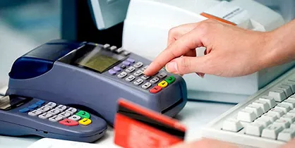 تاکنون بیش از ۱۰ درصد پزشکان برای نصب کارتخوان ثبت نام کرده&zwnj;اند