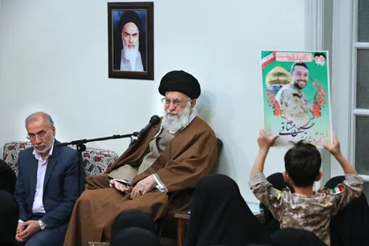 راهپیمایی ۲۰ میلیونی اربعین ادامه راه کسانی است که از تخریب  قبر امام حسین(ع) جلوگیری کردند/ اگر مدافعان حرم نبودند دشمن کربلا را می&lrm;زد