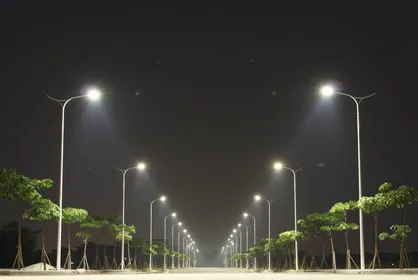 صرفه&zwnj;جویی ۱۳ مگاواتی برق با تجهیز معابر به چراغ LED