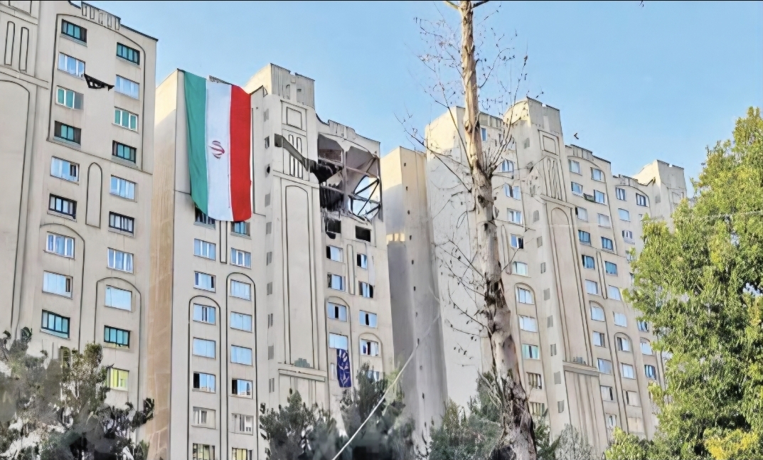 فریدون عباسی؛ دانشمند شهیدی که تا آخرین نفس در میدان ماند فریدون عباسی؛ دانشمند شهیدی که تا آخرین نفس در میدان ماند