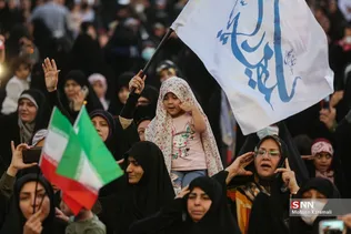 تجمع بزرگ خانوادگی شکوه حیا در قم