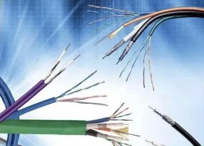 قطع خطوط تلفن ثابت ، سیار و اینترنت در شهداد کرمان/ بخشدار: خرابکاری نبوده است