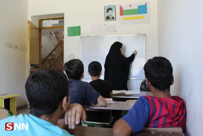 رسیدگی به مشکلات دانش آموزان کم برخوردار رسالت گروه&zwnj;های جهادی است