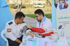 دانشجوی دانشگاه آزاد اسلامی مشهد نشان ملی فداکاری دانشجویان ایران را دریافت کرد