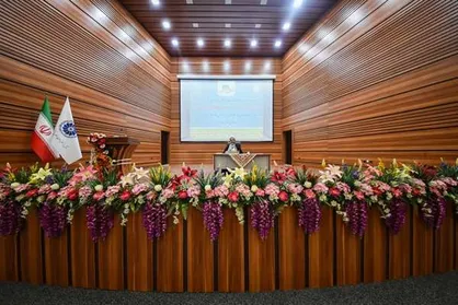 مهلت ۳ساله بنگاه&zwnj;داری بانک&zwnj;ها تمام شده است/ لزوم پرداخت تسهیلات به بخش تولید