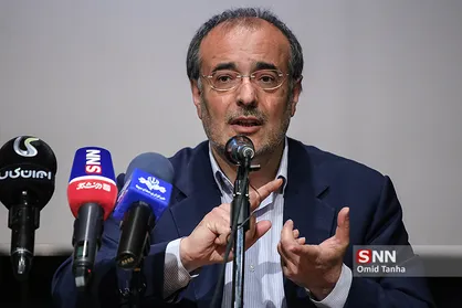 ما به خاطر جارو کردن زیر پایمان هم توسط کارگر افغانی ارز خارج می&zwnj;کنیم/ سال سخت اقتصادی را در پیش داریم