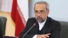 معاون اقتصادی رئیس جمهور: موانع تولید در کشور برداشته شود