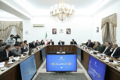عارف: ستادی در دولت برای اجرایی شدن منویات رهبر معظم انقلاب تشکیل می&zwnj;شود/حمایت&zwnj;های رهبر معظم انقلاب از دولت سرمایه&zwnj;ای بزرگ برای دولتمردان است