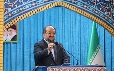 بجای پیرمرد‌های مو رنگ کرده جوانان نخبه دانشگاهی مدیر شوند/ واردات ۱۴۰۰ قلم کالای خارجی ممنوع شده است