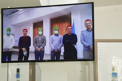 طراحی و ساخت سامانه هوشمند تشخیص پوشش ماسک در مرکز رشد دانشگاه تبریز