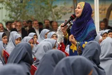 خاله شادونه مهمان «به خانه بر می‌گردیم» می‌شود