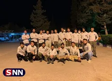 اعضای گروه جهادی سفیران ولایت واحد ایذه معابر اصلی این شهرستان را ضدعفونی کردند + عکس