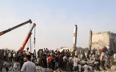 حمله تروریستی دشمن به سه مدرسه/ شهادت ۸۶ دانش‌آموز بیگناه