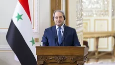 فیصل‌المقداد: مبارزات شهید سلیمانی در ذهن ما خواهد ماند / خواهان استمرار حضور ایران در بازسازی سوریه هستیم