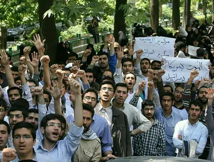 تهدید خروج از برجام دستاویزی برای گرفتن امتیازات بیشتر از ایران شده است
