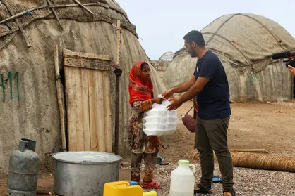 جهادگران دانشگاه علوم پزشکی قم نوروز خود را در منطقه محروم دلگان سپری می&zwnj;کنند