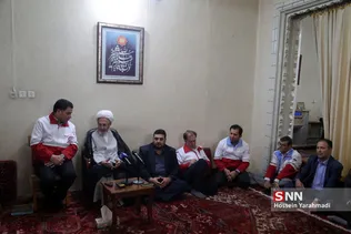 دیدار مدیرعامل جمعیت هلال احمر کشور با آیت‌الله سبحانی مرجع تقلید شیعیان