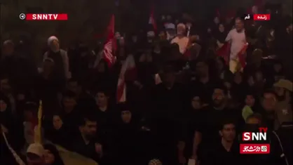 مردم همچنان به سوی مسجد جمکران روانه می&zwnj;شوند برای نماز بر رهبر شهید انقلاب
