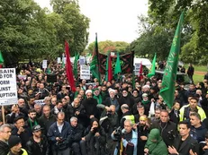 هزاران لندنی در ظهر عاشورا راهپیمایی کردند