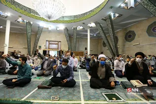 اقامه نماز عید فطر در مسجد دانشگاه تهران