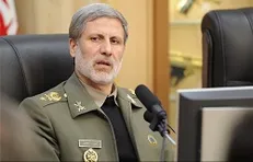 وزیر دفاع: باید ساز و کار امنیت دریایی را با اهتمام بیشتری دنبال کنیم