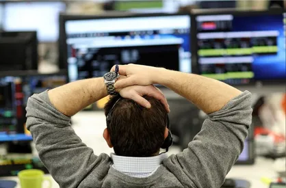سقوط آزاد بورس لندن با خبر استعفای جانسون