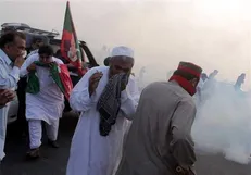 آغاز سرکوب اعتصاب کنندگان در پاکستان