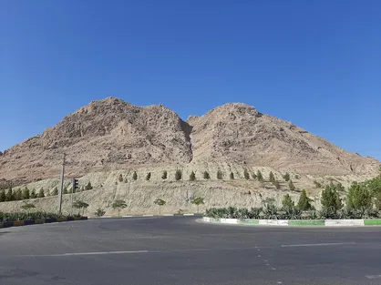لزوم جلوگیری از دخل و تصرف در کوه &laquo;دو برادران&raquo; قم