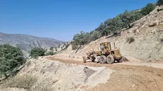 آغاز عملیات بهسازی و آسفالت راه روستایی شیخ هابیل در چرام با اعتبار ۱۲۴ میلیارد ریال