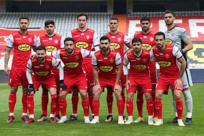 شکست پرسپولیس در مقابل تیم گمنام لیگ یکی در نیمه اول