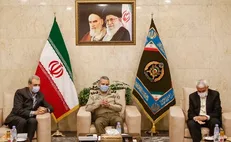 دیدار امیر موسوی با فرماندهان و رزمندگان ارتش در دوران دفاع مقدس