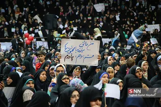 اجتماع عظیم دختران انقلاب