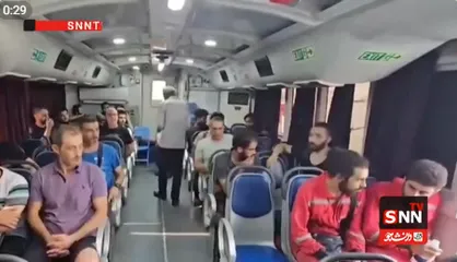 ۲۳ خدمه یک کشتی که در آب&zwnj;های ساحلی بندرعباس دچار حادثه شدند، به قشم منتقل شدند+ فیلم