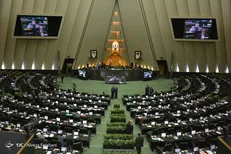 جلسه علنی بهارستان آغاز شد/سوال از وزیر راه در دستور کار