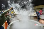 آیین پخت 20 هزارکیلوگرم سمنو در شیراز