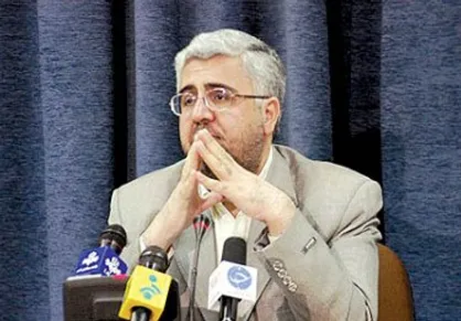 آغوش دانشگاه آزاد برای همه محققین باز است/ مسئولیت در هر سمتی مثل یک دوی امدادی است