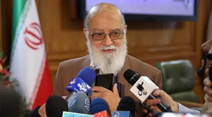 روز گذشته تحویل تاکسی&zwnj;ها که بعضی فکر می&zwnj;کردند شوخی است عملیاتی شد
