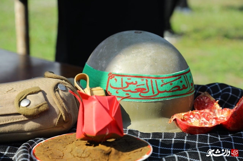 تدفین 18 ساله شهید
