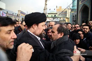 تشییع پیکر ۳ تن از شهیدان سانحه هوایی