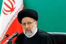 ۲۱۰ نماینده مجلس خواستار انصراف نامزد‌های جریان انقلاب به نفع آیت‌الله رئیسی شدند