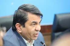 استاندار کرمان خواستار تمرکز بر اقتصاد و ایجاد فرصت‌های شغلی در مناطق محروم شد