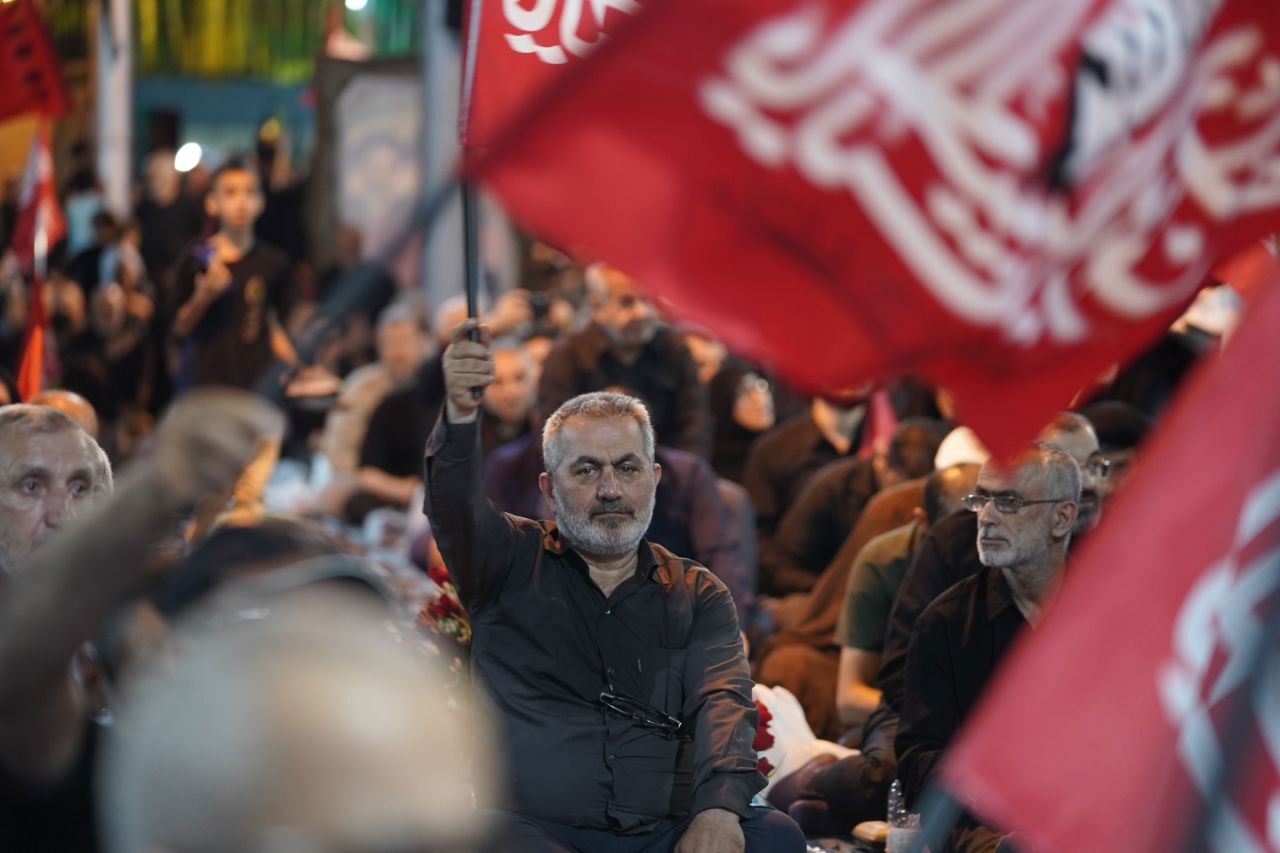پیادهروی جاماندگان اربعین گیلانی از میدان شهدای ذهاب تا گلزار شهدای رشت+تصاویر پیادهروی جاماندگان اربعین گیلانی از میدان شهدای ذهاب تا گلزار شهدای رشت+تصاویر