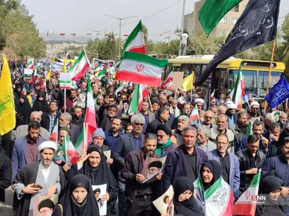 شکوه بی&zwnj;انتهای کویر در روز قدس / بیرجند یکپارچه فریاد &laquo; لبیک یا خامنه ای&raquo; سر داد