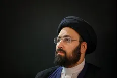 به پاس داشتن رهبری شجاع و ملتی شجاع سجده شکر بجا می‌آوریم