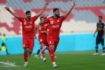 تصاویر ابهام برانگیزترین صحنه دیدار پرسپولیس - نساجی
