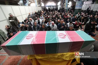 تشییع پیکر دو شهید گمنام در دانشگاه تهران جنوب